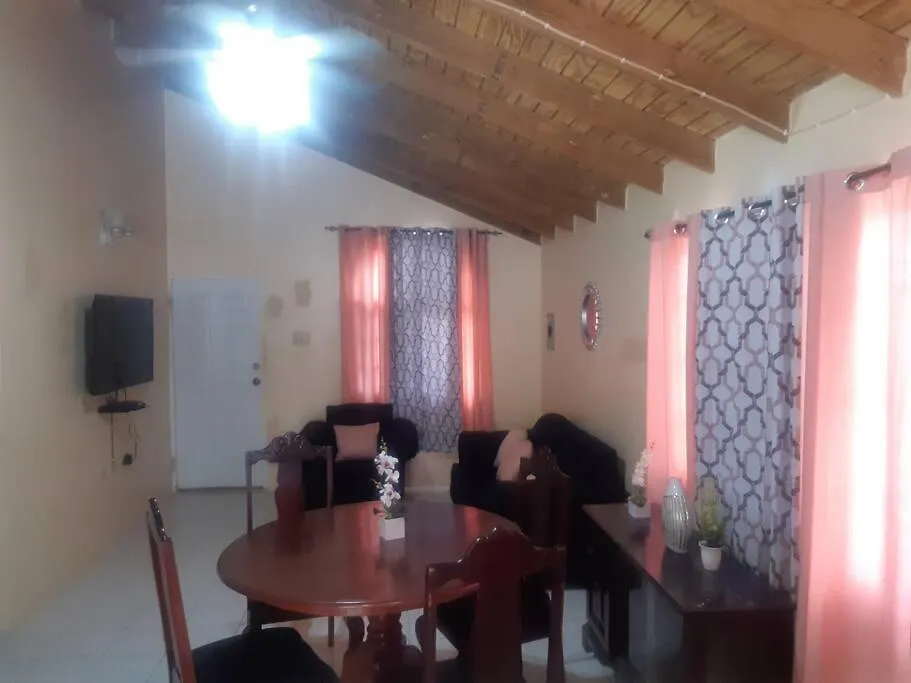Oak Villa Montego Bay 0*,